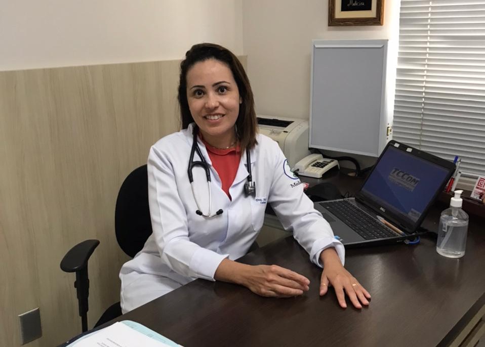Dra Adriana -98324